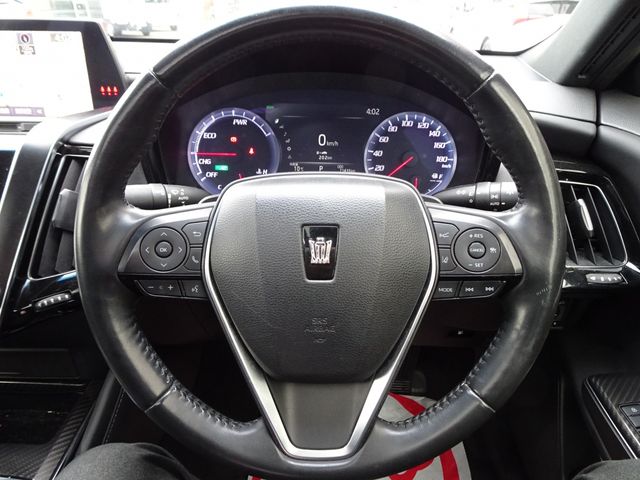 TOYOTA CROWN SEDAN HYBRID 2019 Image 31