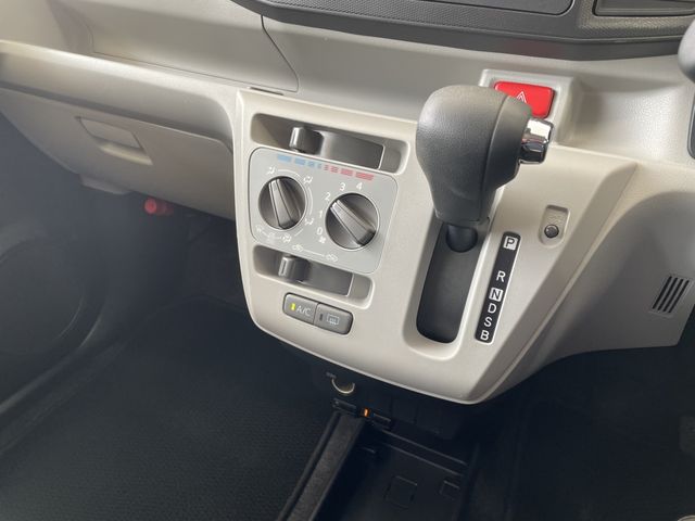 DAIHATSU MIRA E:S 2021 Image 31