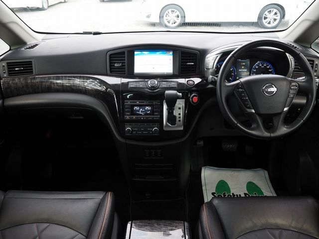 NISSAN ELGRAND  4WD 2017 Image 31