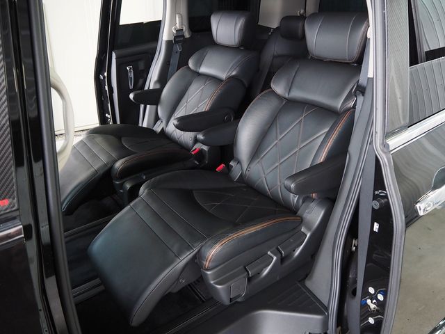 NISSAN ELGRAND  4WD 2017 Image 31