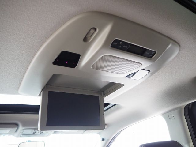 NISSAN ELGRAND  4WD 2017 Image 31