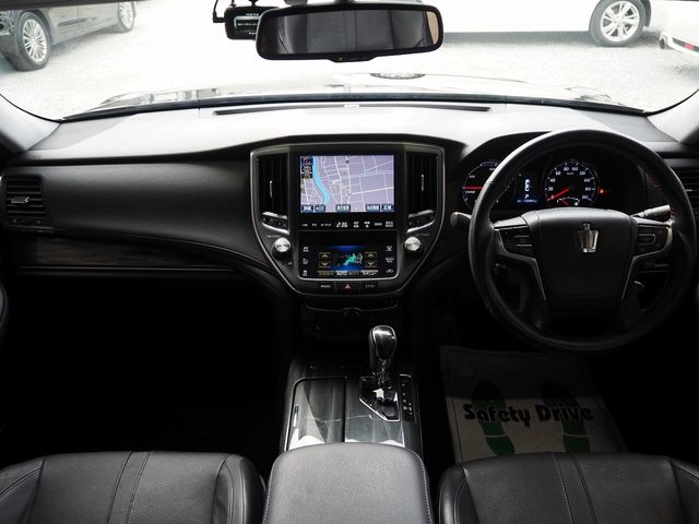 TOYOTA CROWN SEDAN HYBRID 2013 Image 31