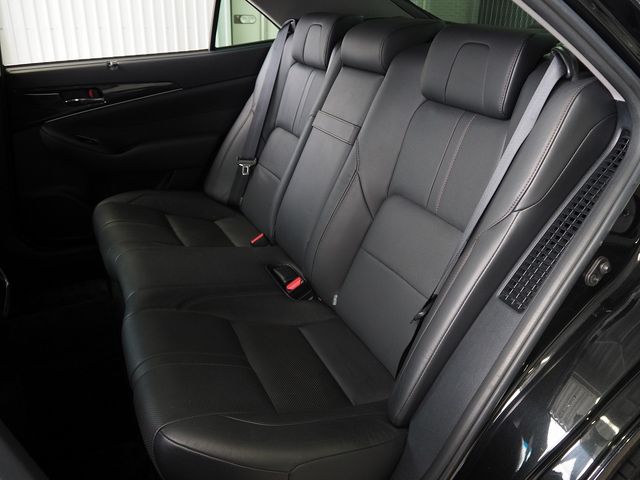 TOYOTA CROWN SEDAN HYBRID 2013 Image 31