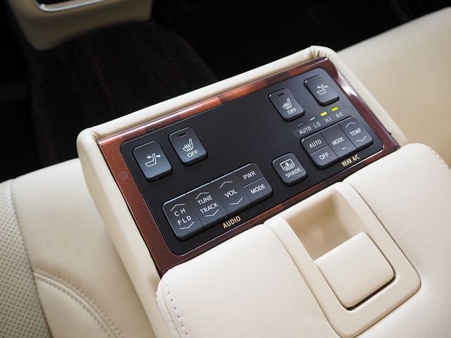 TOYOTA CROWN SEDAN HYBRID 2013 Image 31