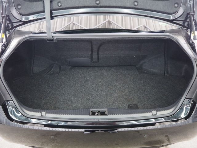 TOYOTA CROWN SEDAN HYBRID 2013 Image 31