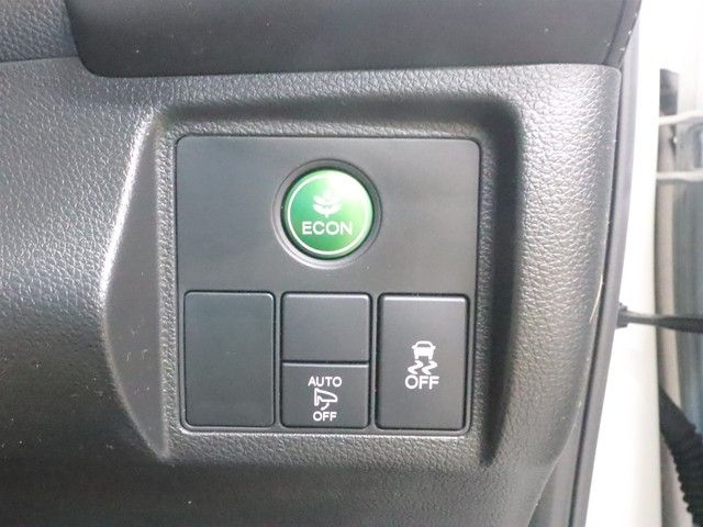 HONDA VEZEL 2018 Image 31