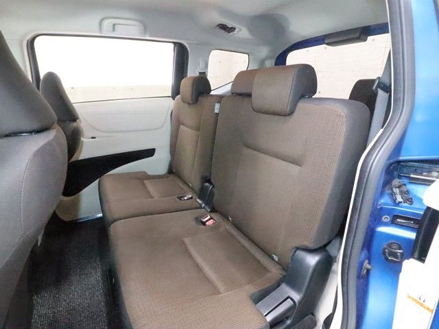 TOYOTA SIENTA 2017 Image 31