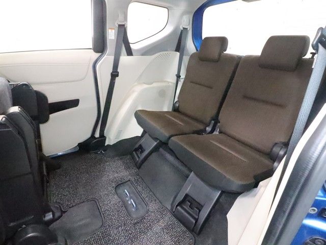 TOYOTA SIENTA 2017 Image 31