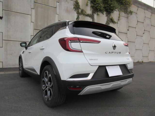 RENAULT CAPTUR 2022 Image 31