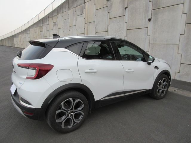 RENAULT CAPTUR 2022 Image 31