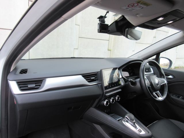 RENAULT CAPTUR 2022 Image 31