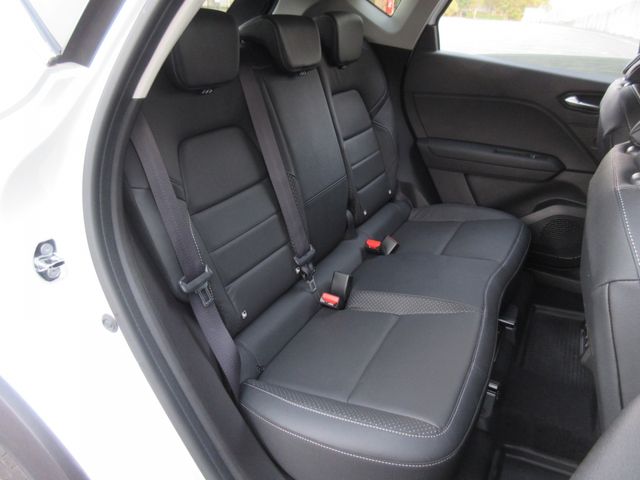 RENAULT CAPTUR 2022 Image 31