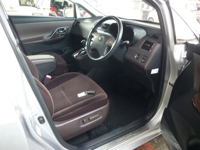 TOYOTA MARK X ZIO 2012 Image 31