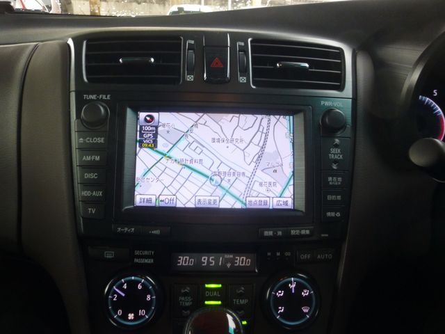 TOYOTA MARK X ZIO 2012 Image 31