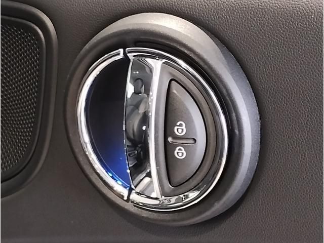 BMW MINI COOPER D CROSSO 2021 Image 31