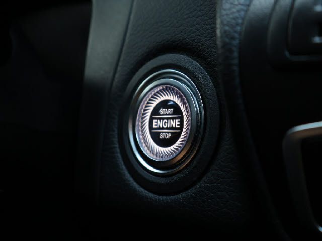 MERCEDES BENZ GLC CL 2020 Image 31