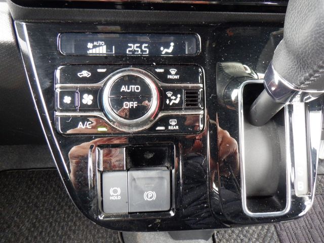 DAIHATSU TANTO CUSTOM 2022 Image 31