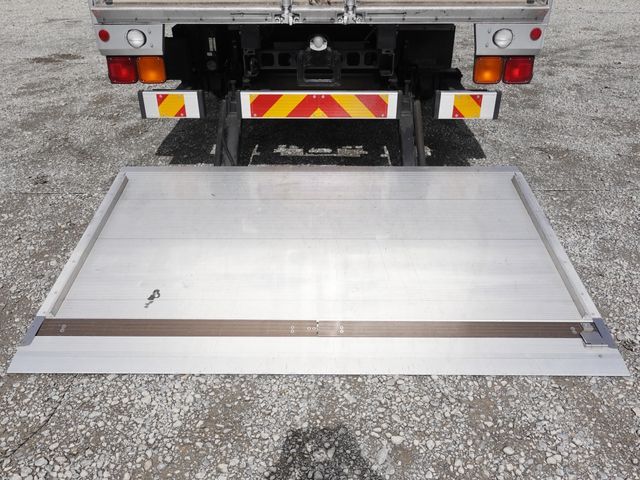 MITSUBISHI FUSOU FIGHTER 2016 Image 31