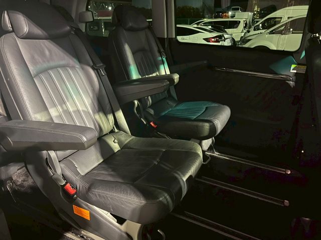 MERCEDES BENZ V CLAS 2012 Image 31