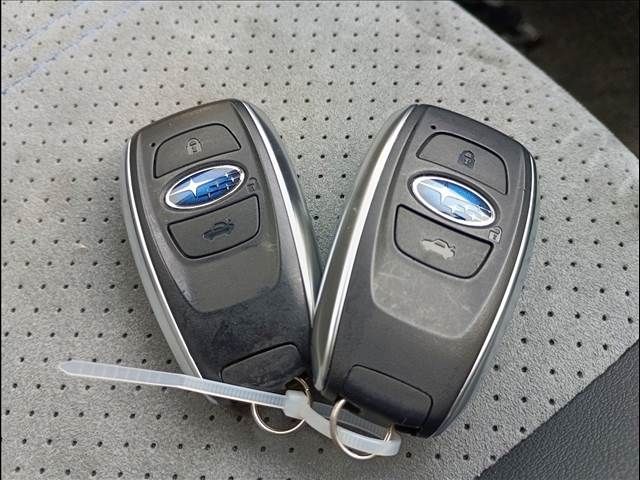 SUBARU IMPREZA SPORT HYBRID 2015 Image 31