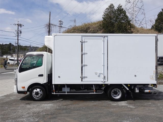 HINO DUTRO 2020 Image 31