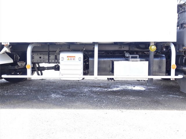 HINO DUTRO 2020 Image 31