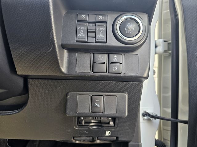 TOYOTA ROOMY 2023 Image 31