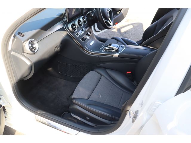 MERCEDES BENZ C CLAS 2020 Image 31