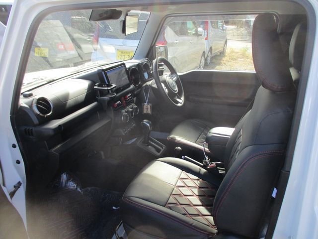 SUZUKI JIMNY SIERRA 2025 Image 31