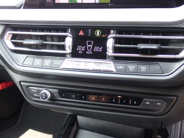 BMW 1SERIES 2019 Image 31