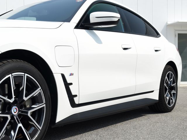 BMW I4 2023 Image 31