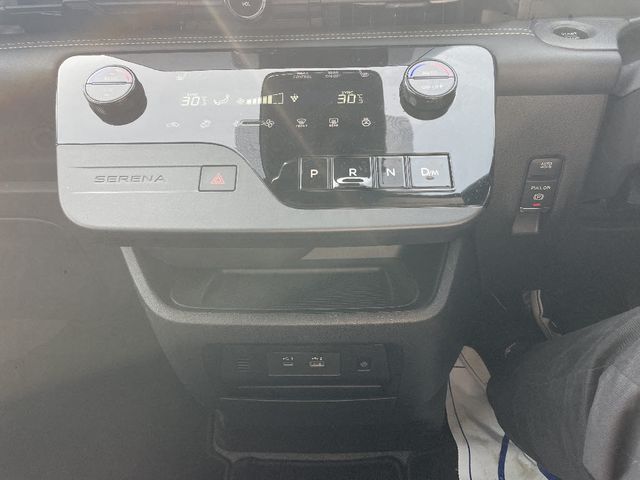 NISSAN SERENA  WG 4WD 2023 Image 31