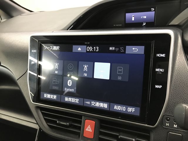 TOYOTA NOAH 2021 Image 31