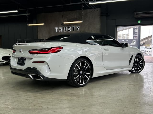 BMW 8SERIES OPEN 2022 Image 31