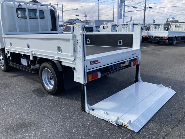 TOYOTA DYNA 2019 Image 31