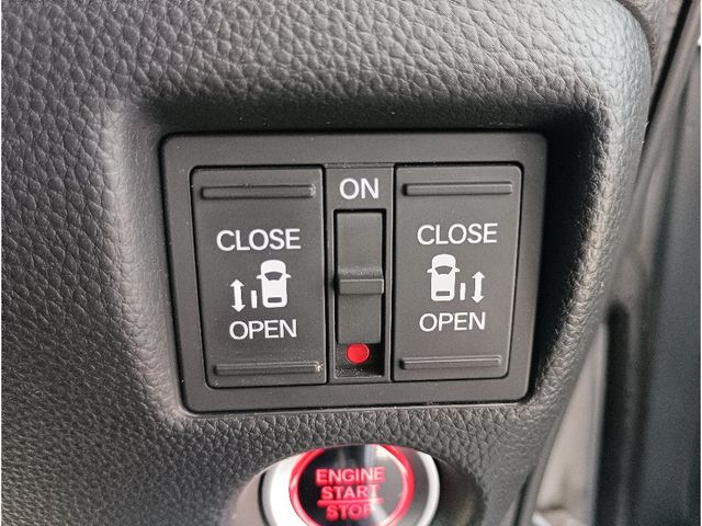 HONDA N BOX CUSTOM 2018 Image 31