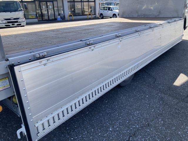 MITSUBISHI CANTER 2017 Image 31