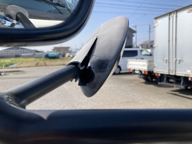 MITSUBISHI CANTER 2017 Image 31