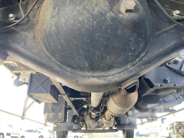 MITSUBISHI CANTER 2017 Image 31