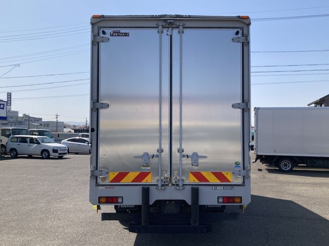 MITSUBISHI CANTER 2017 Image 31