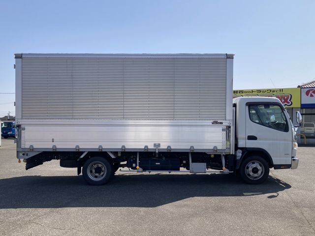 MITSUBISHI CANTER 2017 Image 31