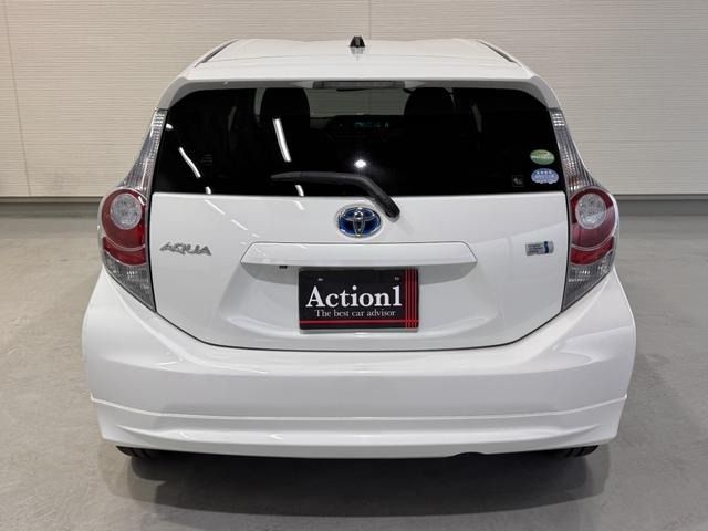 TOYOTA AQUA 2013 Image 31