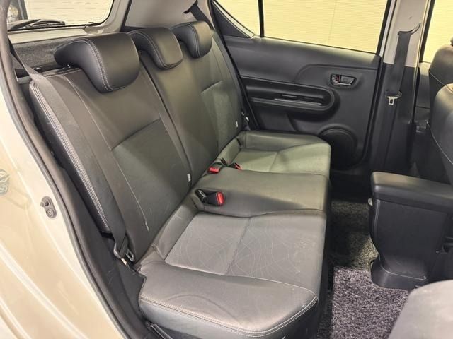 TOYOTA AQUA 2013 Image 31