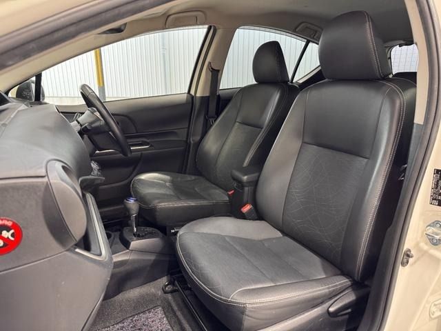 TOYOTA AQUA 2013 Image 31