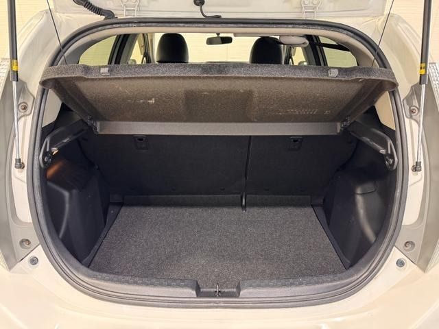 TOYOTA AQUA 2013 Image 31