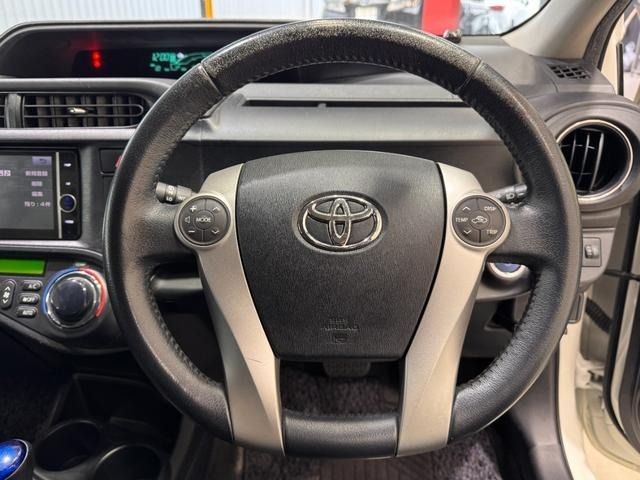 TOYOTA AQUA 2013 Image 31