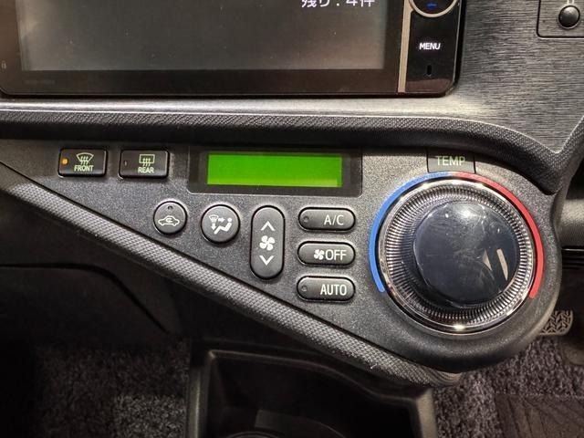 TOYOTA AQUA 2013 Image 31