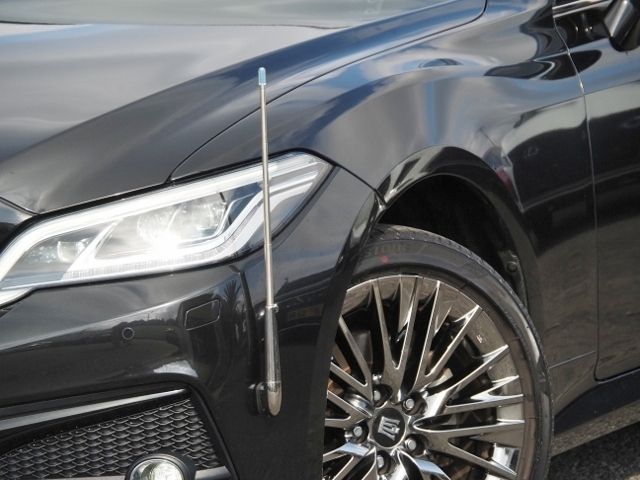 TOYOTA CROWN SEDAN HYBRID 4 2021 Image 31