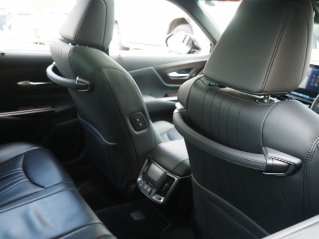 TOYOTA CROWN SEDAN HYBRID 4 2021 Image 31