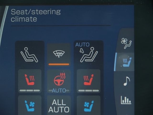 TOYOTA CROWN SEDAN HYBRID 4 2021 Image 31